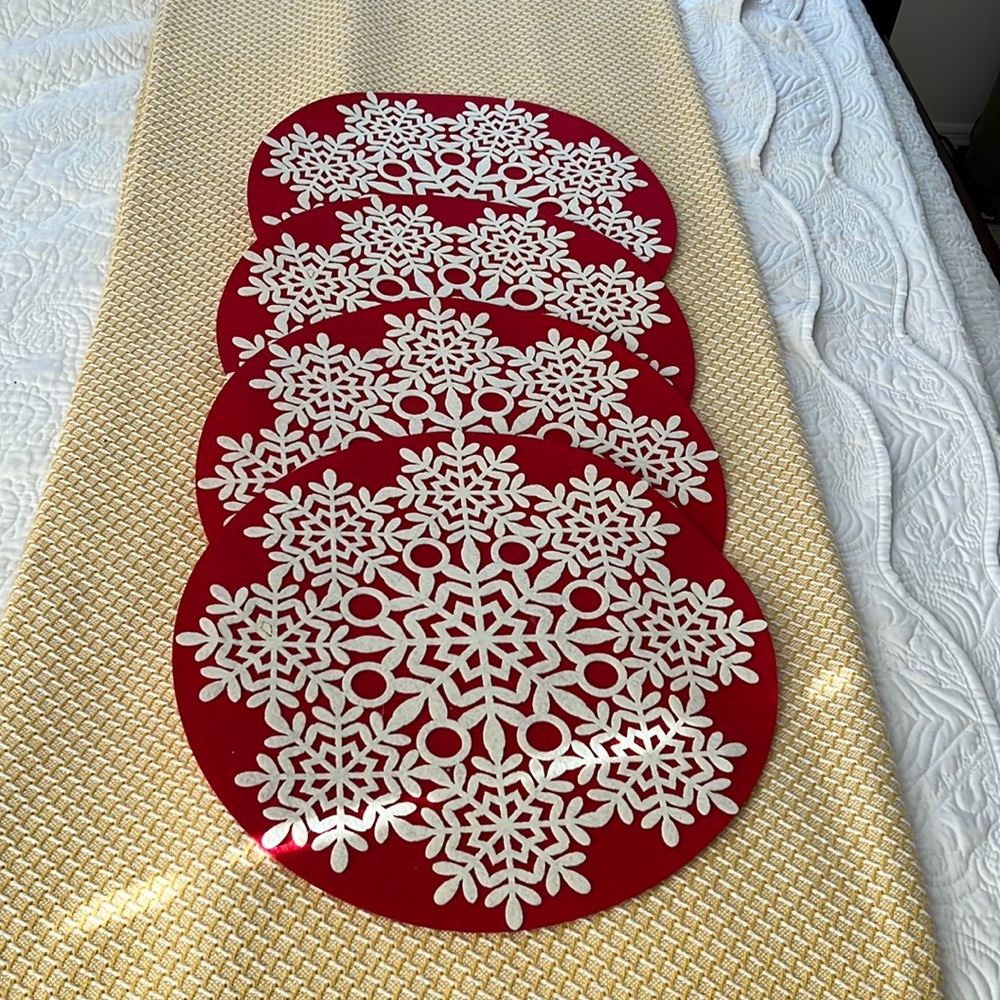 NWOT - Christmas Felt Placemats